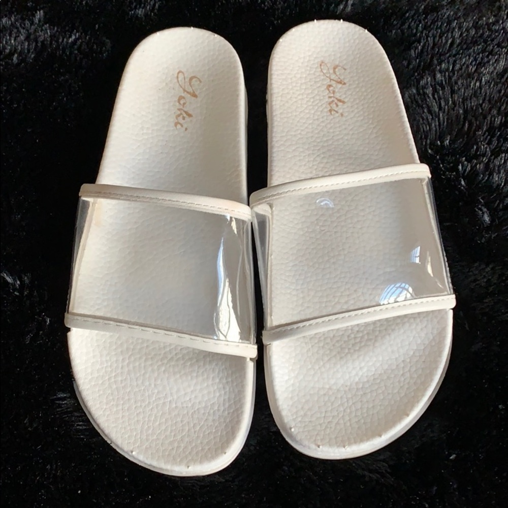 Tiki Sandals Slip On Size 9/40 NWOT